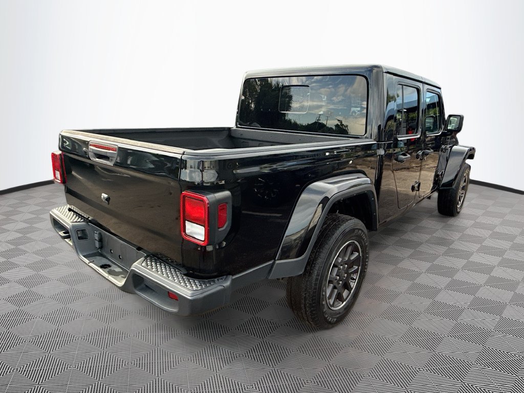 Certified 2023 Jeep Gladiator Overland AWD/4WD image 6