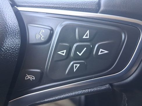 Used 2024 Chevrolet Equinox LT image 24