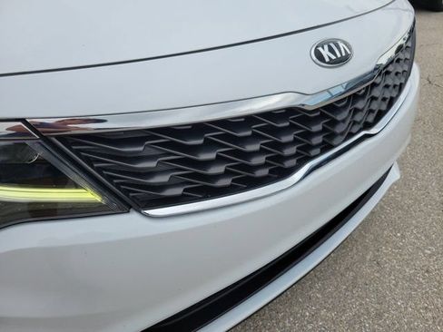 Used 2020 Kia Optima LX FWD image 12