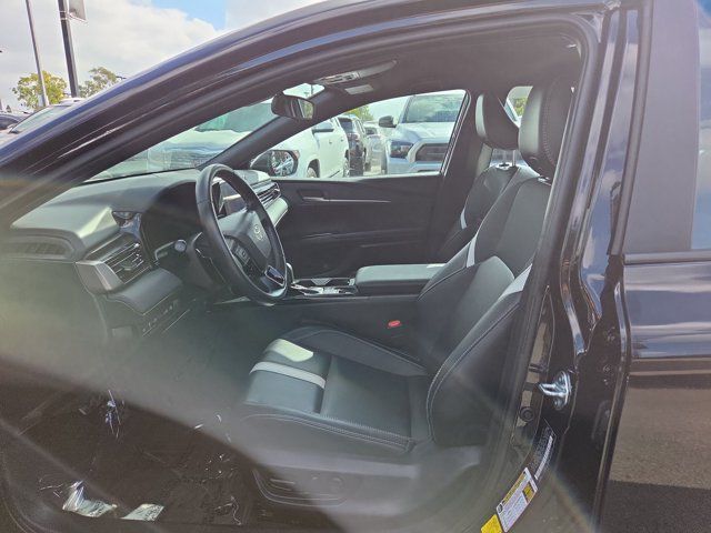 Used 2025 Toyota Camry SE FWD image 14