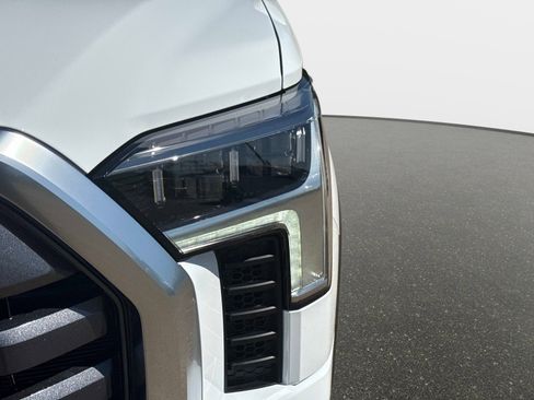 New 2026 Toyota Tundra Limited AWD/4WD image 9