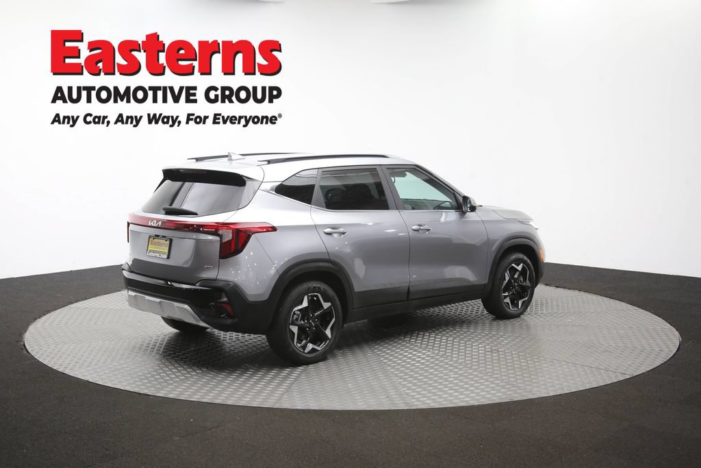 Used 2024 Kia Seltos EX AWD/4WD image 44