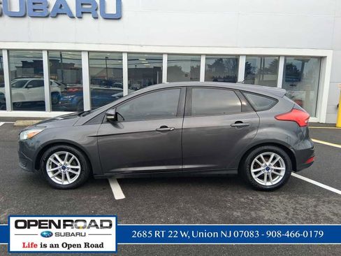 Used 2015 Ford Focus SE image 5