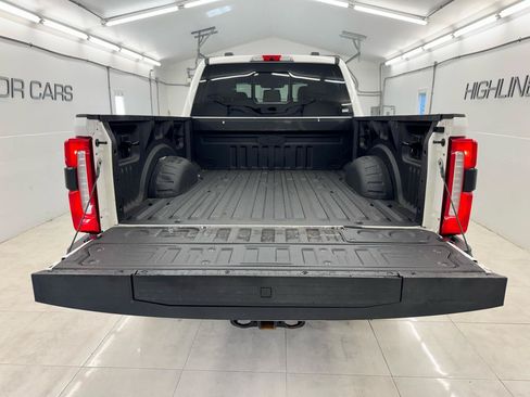 Used 2023 Ford F350 Lariat w/ Lariat Ultimate Package AWD/4WD image 6