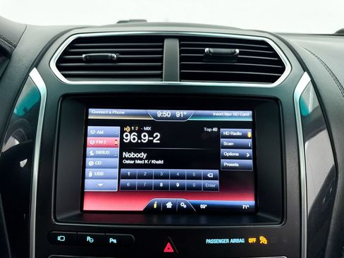 Used 2016 Ford Explorer Platinum AWD/4WD image 8