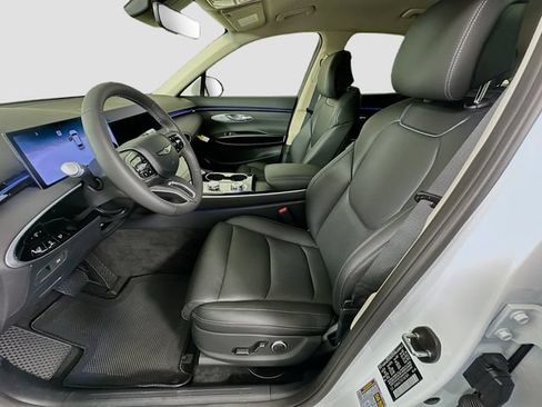 New 2026 Genesis GV70 2.5T AWD/4WD image 16