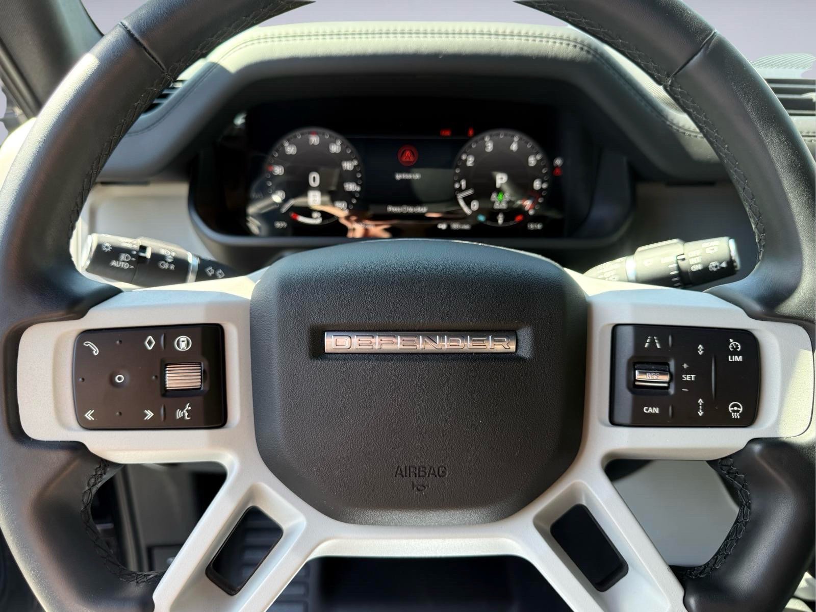 Used 2024 Land Rover Defender 110 S AWD/4WD image 32