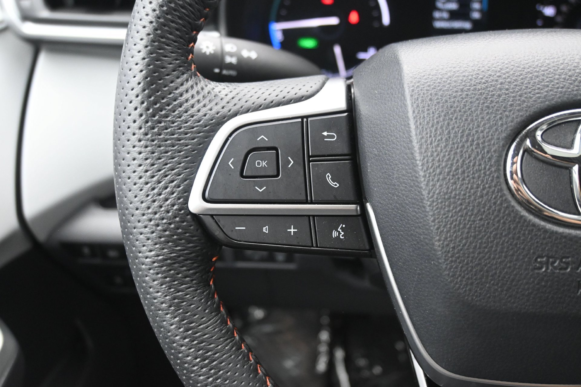 Used 2022 Toyota Sienna XSE FWD image 22