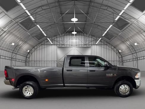 Used 2016 RAM 3500 Tradesman w/ Chrome Appearance Group AWD/4WD image 6