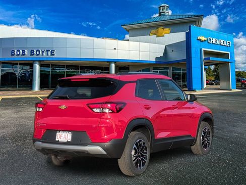 New 2026 Chevrolet TrailBlazer LT w/ Convenience Package AWD/4WD image 7