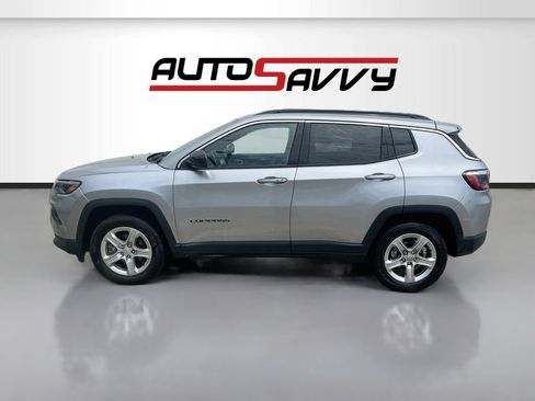 Used 2023 Jeep Compass Latitude w/ Convenience Group AWD/4WD image 4