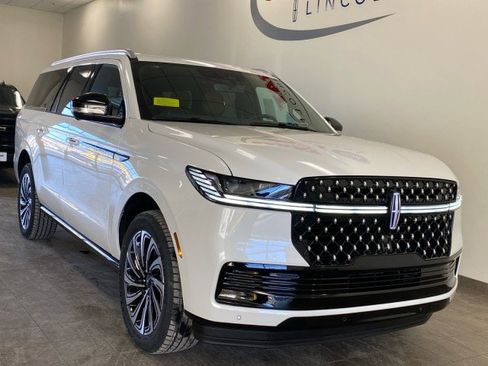 New 2025 Lincoln Navigator L Black Label image 2