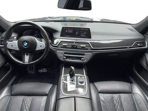 Used 2021 BMW 740i 740i M SPORT,NAV,CAM,PANO,CLMT w/ M Sport Package image 16