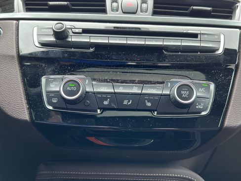 Used 2017 BMW X1 xDrive28i AWD/4WD image 30
