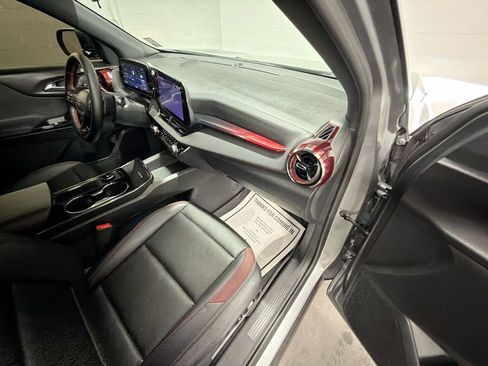 Used 2026 Chevrolet Equinox RS w/ Convenience Package III FWD image 28