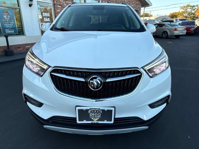 Used 2019 Buick Encore Essence AWD/4WD image 2