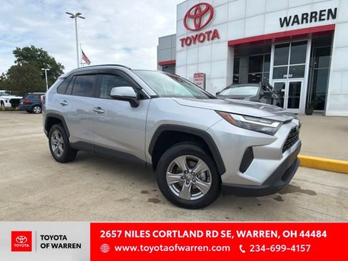 Used 2024 Toyota RAV4 XLE AWD/4WD image 1