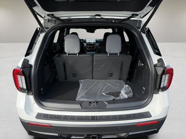 New 2027 Ford Explorer ST-Line w/ Premium Package AWD/4WD image 7