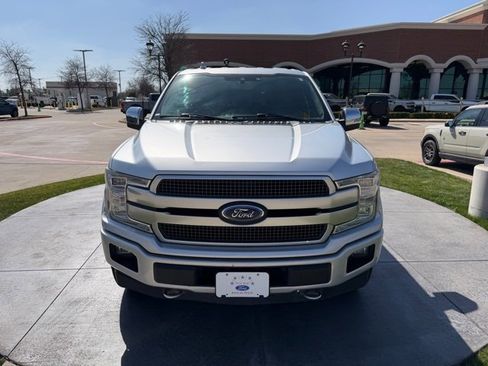 Used 2019 Ford F150 Platinum image 2