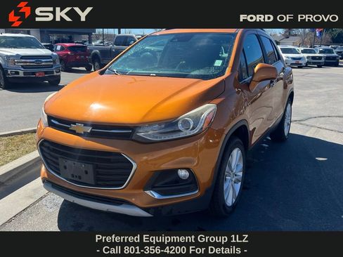 Used 2017 Chevrolet Trax Premier w/ Driver Confidence II Package image 2