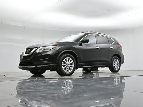 Used 2019 Nissan Rogue S w/ Special Edition Package image 49