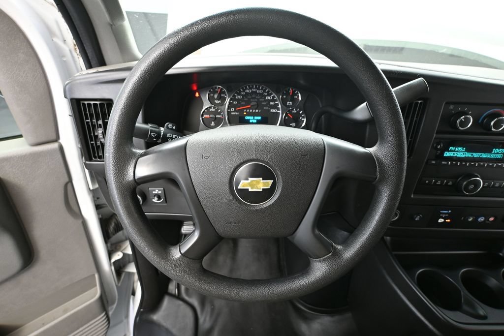 Used 2016 Chevrolet Express 2500 RWD image 19