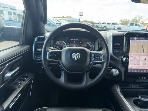 Used 2025 RAM 1500 Laramie AWD/4WD image 8