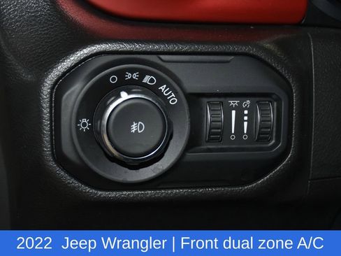 Used 2022 Jeep Wrangler Unlimited Rubicon w/ Steel Bumper Group AWD/4WD image 11