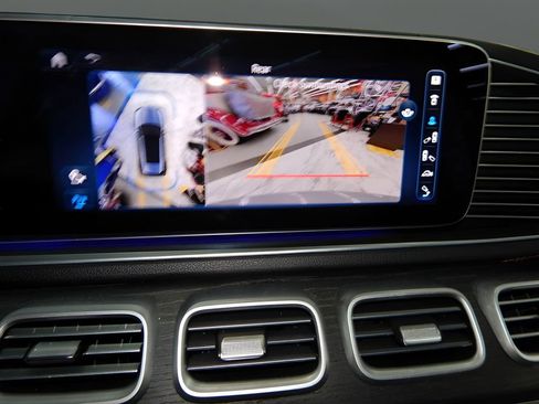 Used 2024 Mercedes-Benz GLE 350 4MATIC w/ AMG Line Exterior image 30