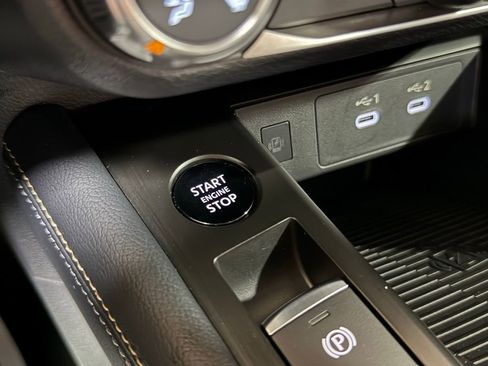 Used 2025 Nissan Kicks SV w/ Charging Package AWD/4WD image 16