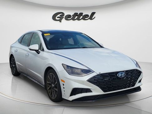 Used 2021 Hyundai Sonata Limited w/ Preferred Accessory Package FWD image 4