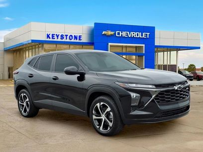 Used 2025 Chevrolet Trax RS w/ Sunroof Package
