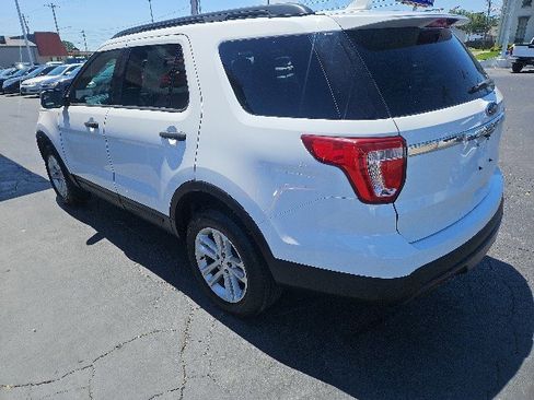 Used 2016 Ford Explorer 4WD image 4