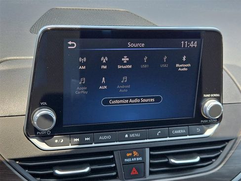 Used 2023 Nissan Altima 2.5 SV FWD image 5