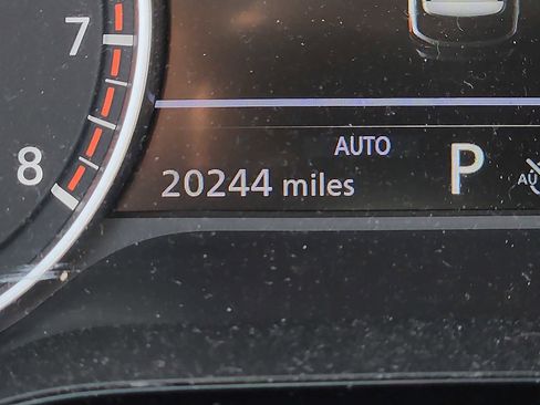 Used 2022 Nissan Pathfinder SL w/ SL Premium Package image 19