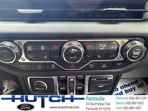 Used 2026 Jeep Wrangler Unlimited Rubicon AWD/4WD image 41
