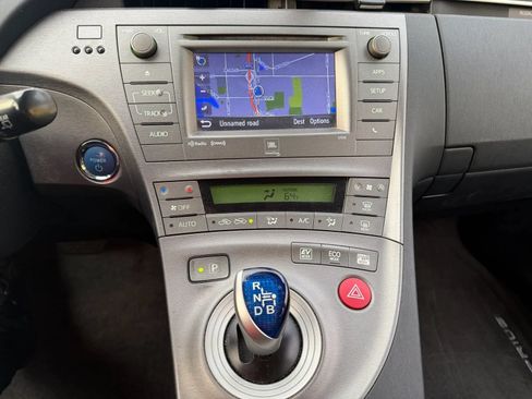 Used 2014 Toyota Prius Four FWD image 26