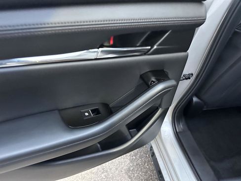 Used 2025 MAZDA MAZDA3 s image 16