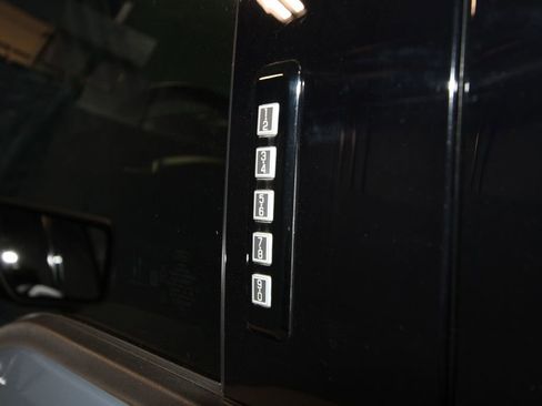 Used 2023 Ford F150 Lightning XLT image 46