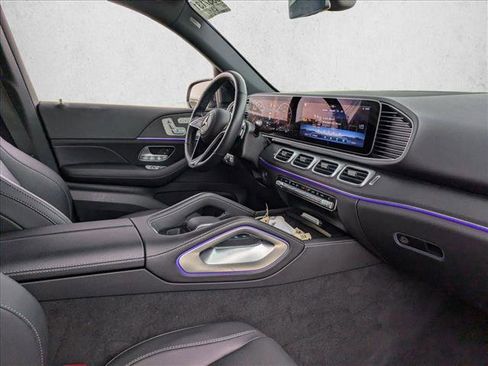 Certified 2025 Mercedes-Benz GLE 450 4MATIC w/ 3rd Row Seat Package image 20