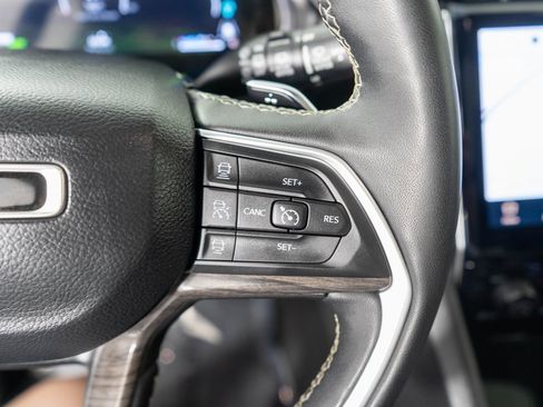 Used 2024 Jeep Grand Cherokee Limited 4xe image 18