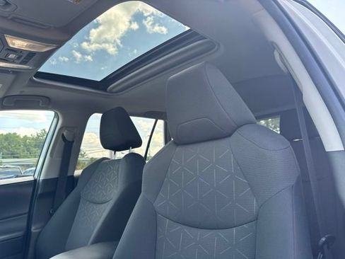Used 2024 Toyota RAV4 XLE w/ Convenience Package AWD/4WD image 8