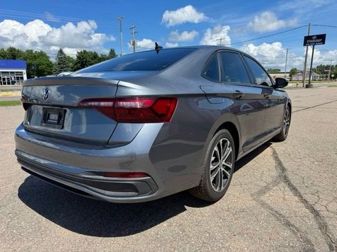 Used 2024 Volkswagen Jetta Sport FWD image 7