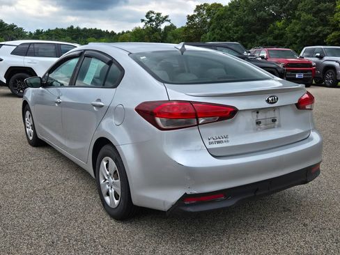 Used 2018 Kia Forte LX w/ Sports Package FWD image 3