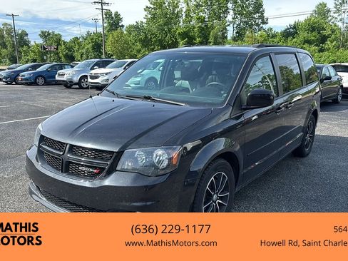 Used 2017 Dodge Grand Caravan GT FWD image 1