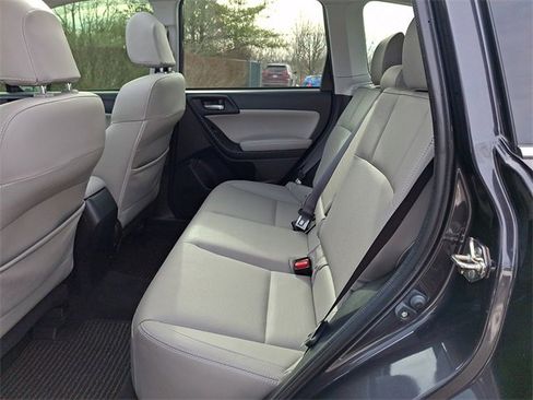 Used 2018 Subaru Forester 2.5i Limited w/ Popular Package #2 image 10