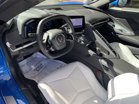 Used 2024 Chevrolet Corvette Stingray Coupe w/ Z51 Performance Package image 22