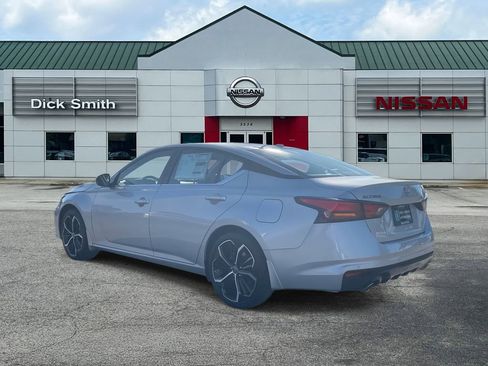 New 2025 Nissan Altima 2.5 SR image 4