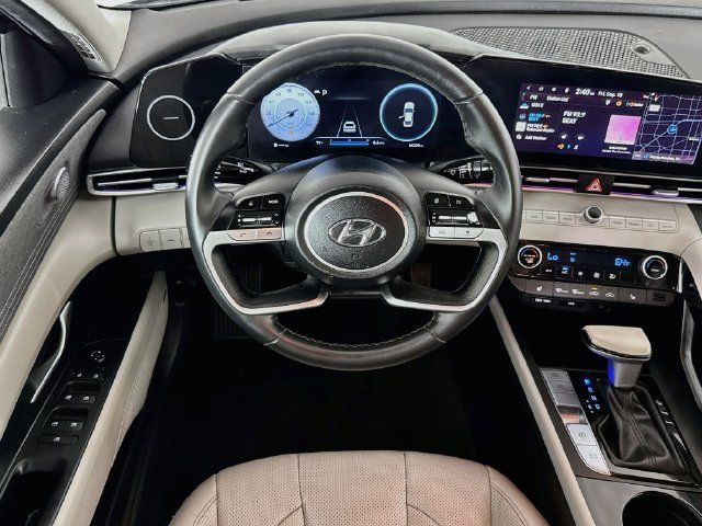 Used 2023 Hyundai Elantra Limited FWD image 14