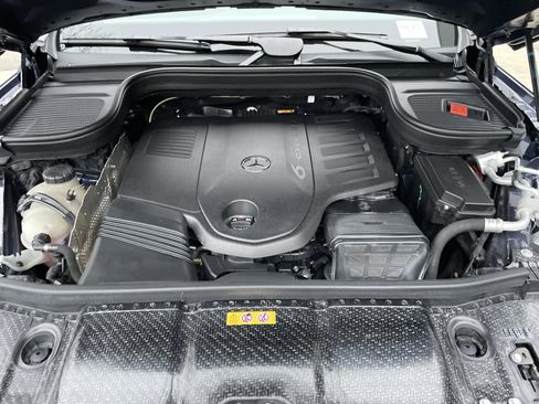 Certified 2025 Mercedes-Benz GLS 450 4MATIC image 54